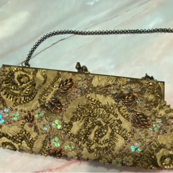 Source Unknown Handbags - Elegant Vintage Gold Embroidered Clutch